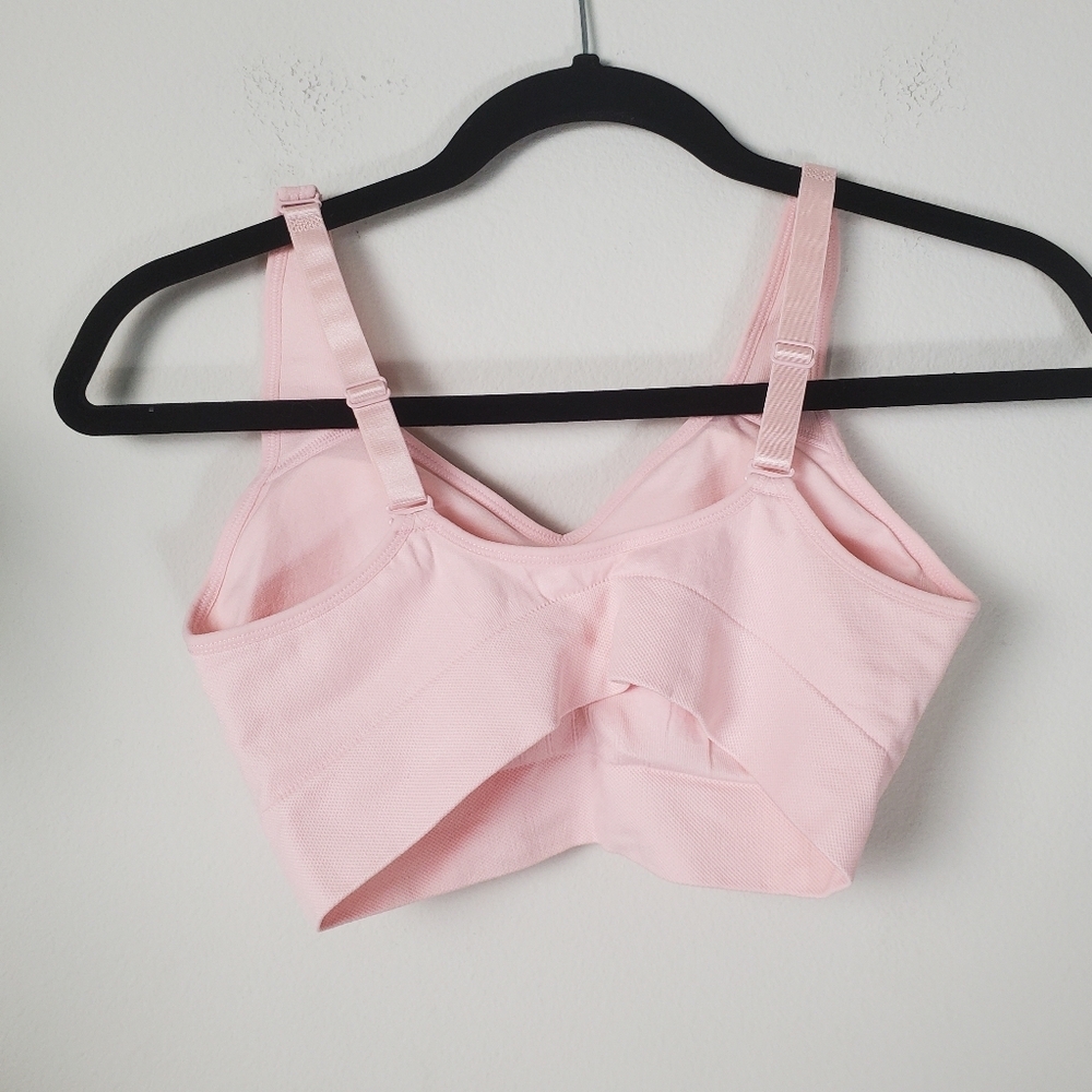 Puma Light Pink Sports Bra Women Medium - Picture 3 of 5